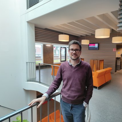 Portrait of researcher Bart Van Parys