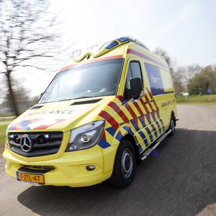 ambulance-foto-AZN-via-TUD-jun16.jpg